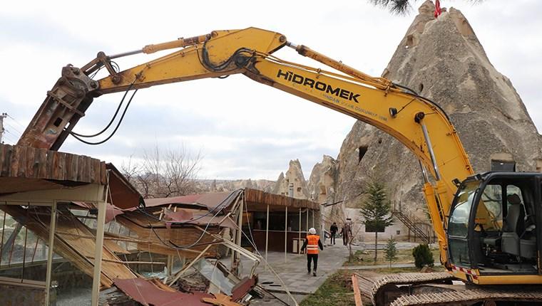 Kapadokya’da 178 kaçak yapı yıkıldı