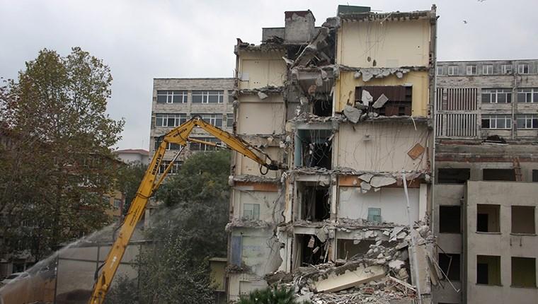 Çapa Diş Hekimliği Fakültesi’nde yıkım başladı