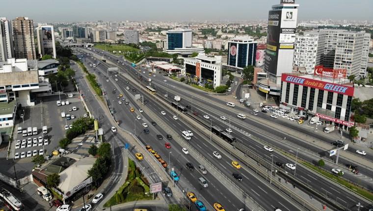 İstanbul'da sokağa çıkma kısıtlaması sonrası yoğun trafik