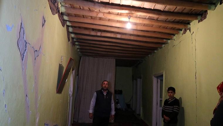 Malatya'da 5 büyüklüğündeki deprem hasara yol açtı