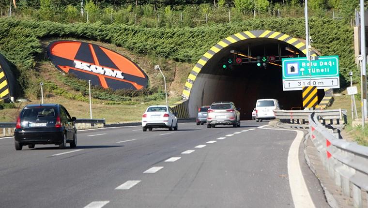 Bolu Dağı Tüneli’nden bayramda 621 bin 736 araç geçti