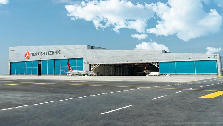Türkiye'nin en büyük uçak üs bakım hangarları açıldı