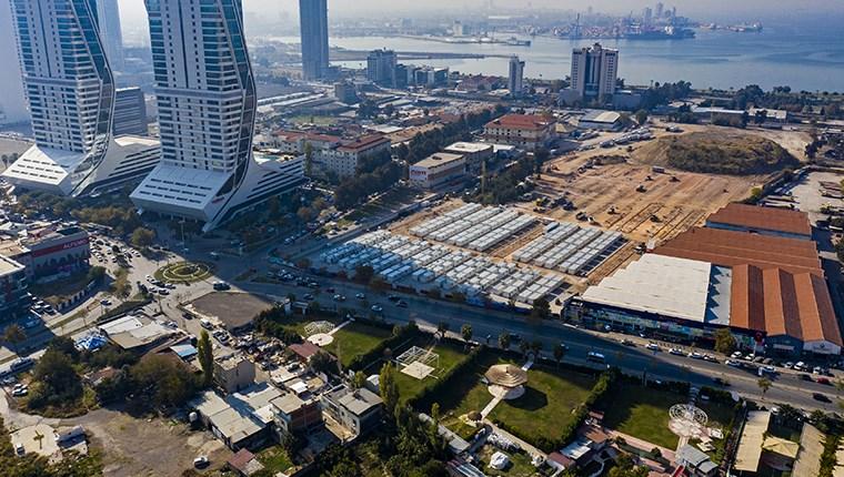 İzmir'de konteyner kent kurulumu devam ediyor