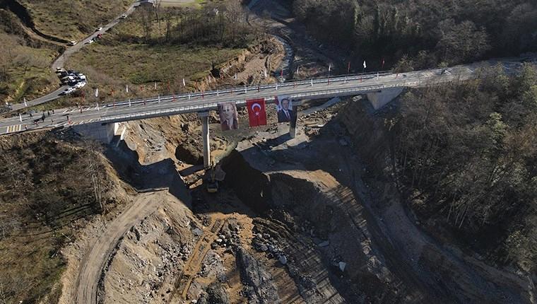 Bakan Karaismailoğlu, Altı Şehitler Köprüsü'nün açılışını yaptı