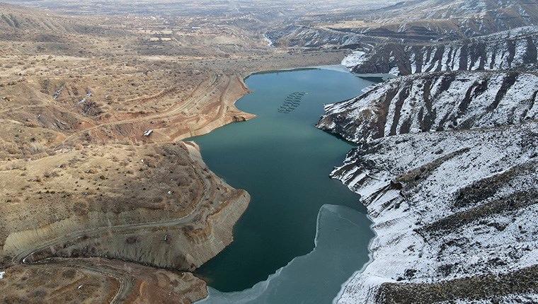 Kuraklık Erzincan'daki sulama barajını da etkiledi