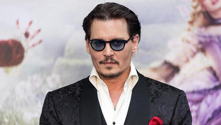 Johnny Depp'in Los Angeles'taki evine hırsız girdi!