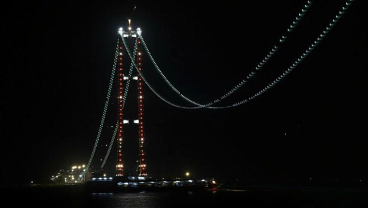 1915 Çanakkale Köprüsü ışıklandırıldı