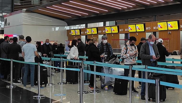 İstanbul Havalimanı, Kovid-19 sürecinin en yoğun gününü yaşıyor