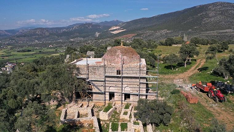 600 yıllık Yelli Cami restorasyonla eski ihtişamına kavuşuyor