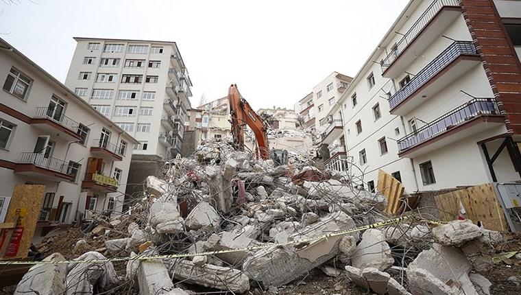 Ankara'da çökme riski bulunan binalar bayrama kadar yıkılacak
