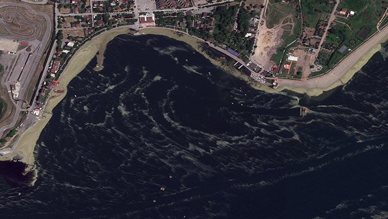 Marmara Denizi'ndeki müsilaj uzaydan görüntülendi