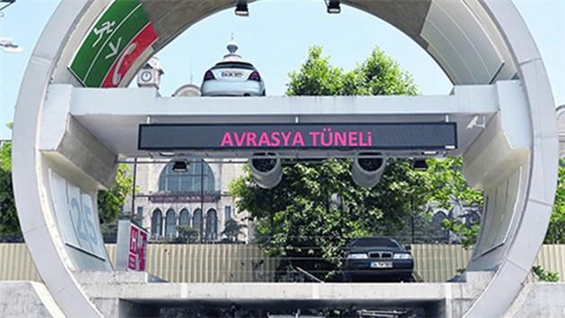 İstanbul Boğazı Tüp Geçişi Projesi Avrasya Tüneli'nde çalışmalar sürüyor