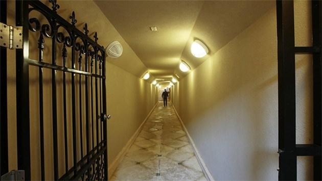 Bu evlerin gizli tünelleri var!