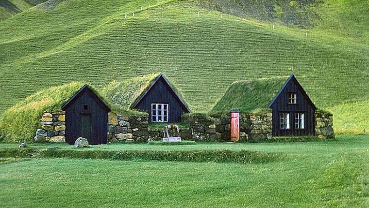 İzlanda geleneği ''Çim Evler''
