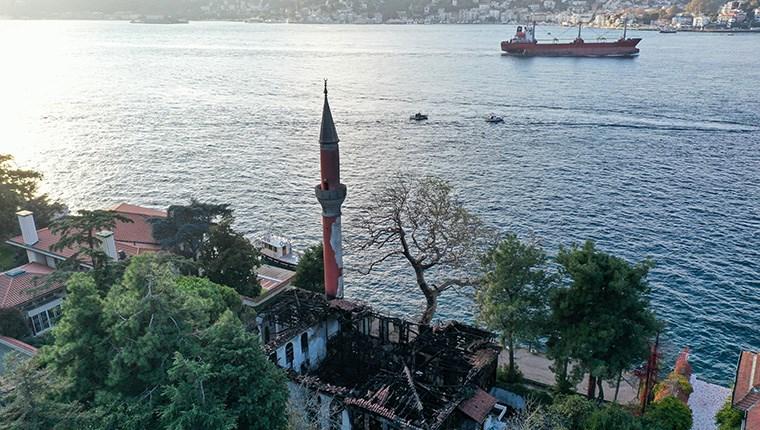 Yanan Vaniköy Camisi yenilenecek
