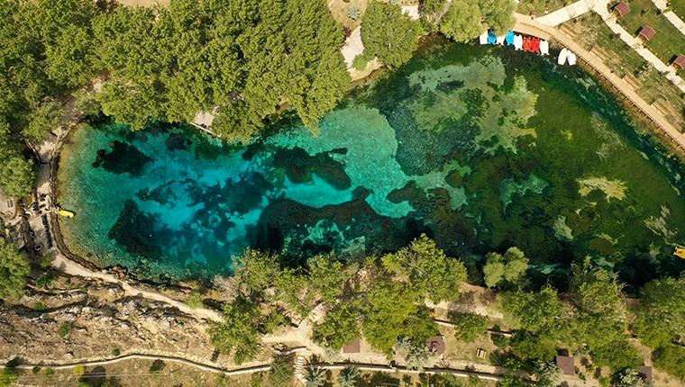 "hassas korunacak alanlar" listesine alınan doğal akvaryum görünümündeki Gökpınar Gölü