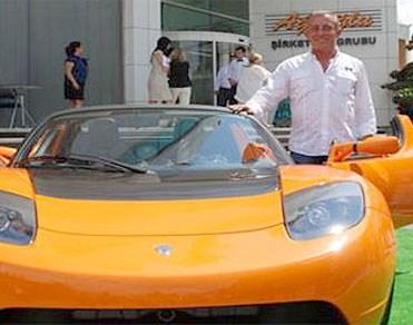 Türkiye'nin en pahalı arabası Ağaoğlu'nun