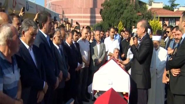 Cumhurbaşkanı Erdoğan, Erol Olçak ve oğlu için ağladı