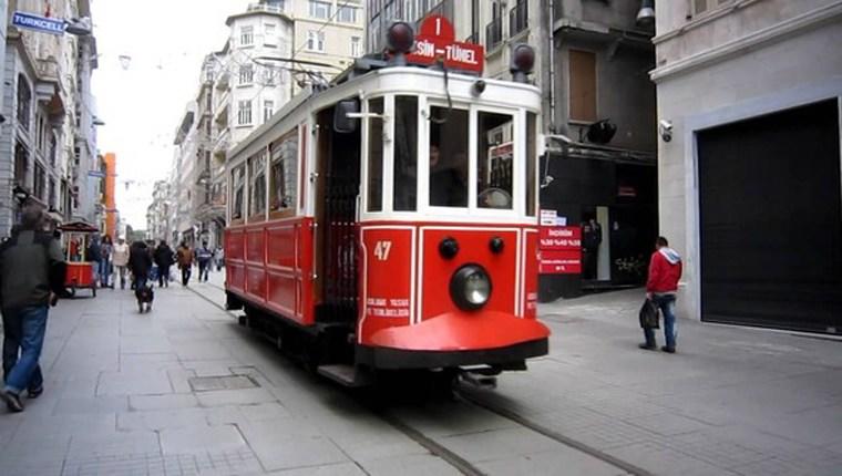Taksim'deki nostaljik tramvayın altyapısı yenileniyor!