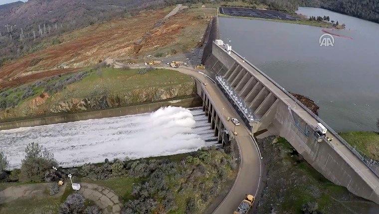 ABD'deki Oroville Barajı'nı havadan görüntüledi