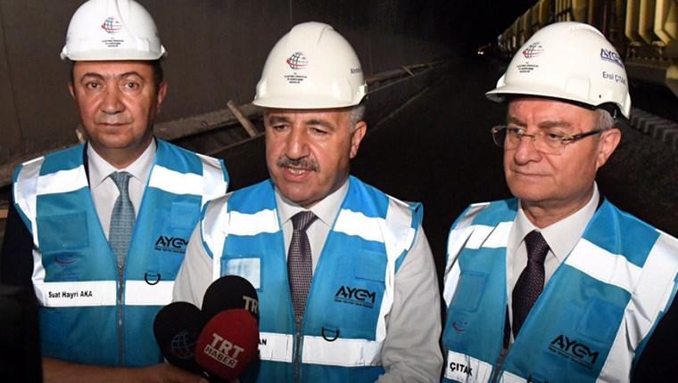 Bakan Arslan, Bakü-Tiflis-Kars Demiryolu Projesi'nde incelemelerde bulundu