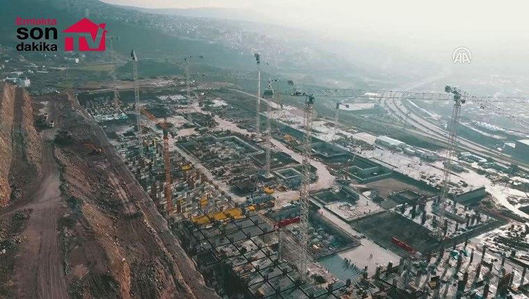 İzmir'in "en büyük projesi" yükseliyor