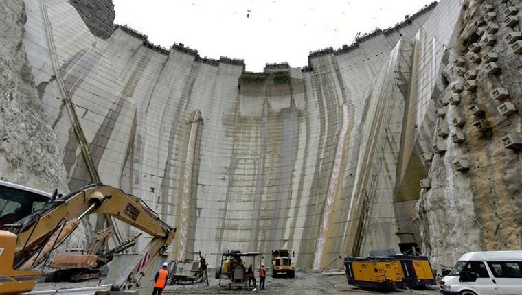 Dev projenin sadece gövdesine 2.2 milyon metreküp beton döküldü