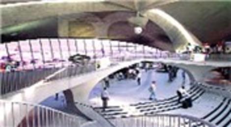 New York Jfk Havalimani Nda Burdur Bej Tasi Kullanildi