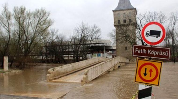 Tunca Nehri köprü