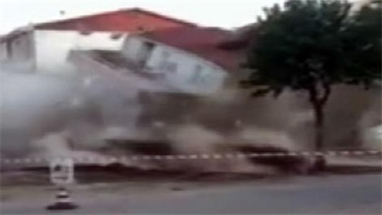 yıkılan bina