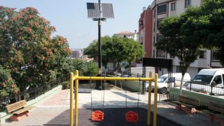 çocuk parkı görünümündeki deprem parkları