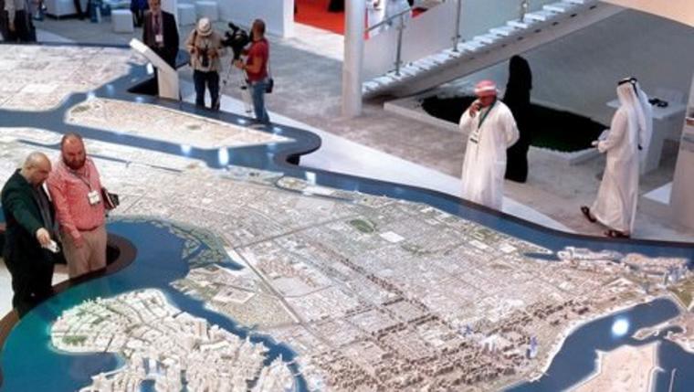 Cityscape Global'de gezen yatırımcılar