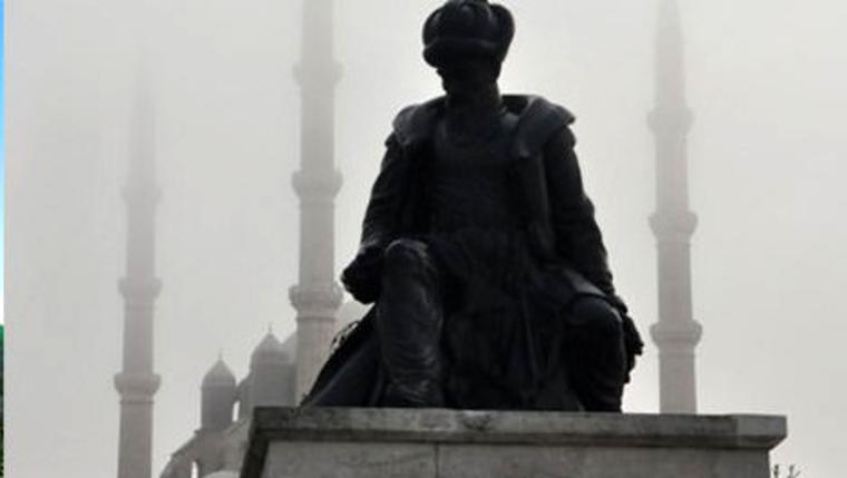 edirne cami önünde sis