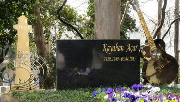 kayahan'ın mezarı