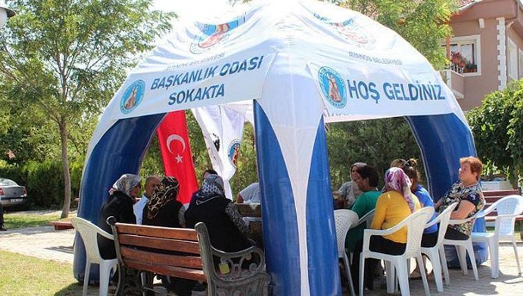 başkanlık odası sokakta
