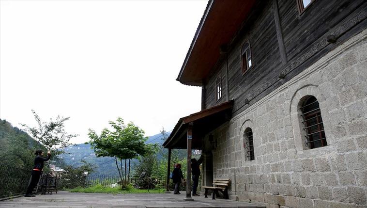 karadeniz-ahsap-cami