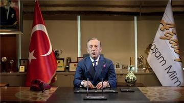 Ali Ağaoğlu, reklam filminde ulusa seslendi!
